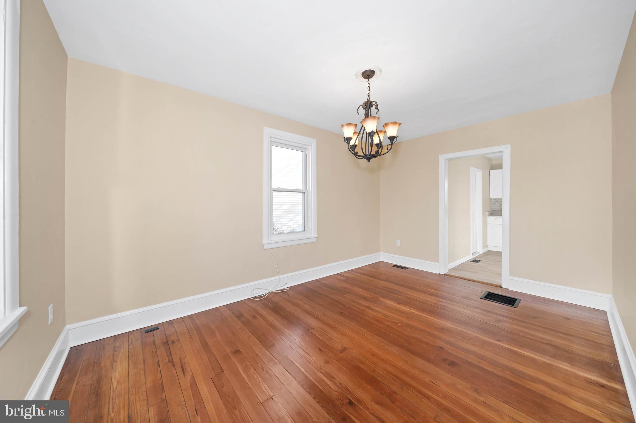 HOLLY OAK - Residential