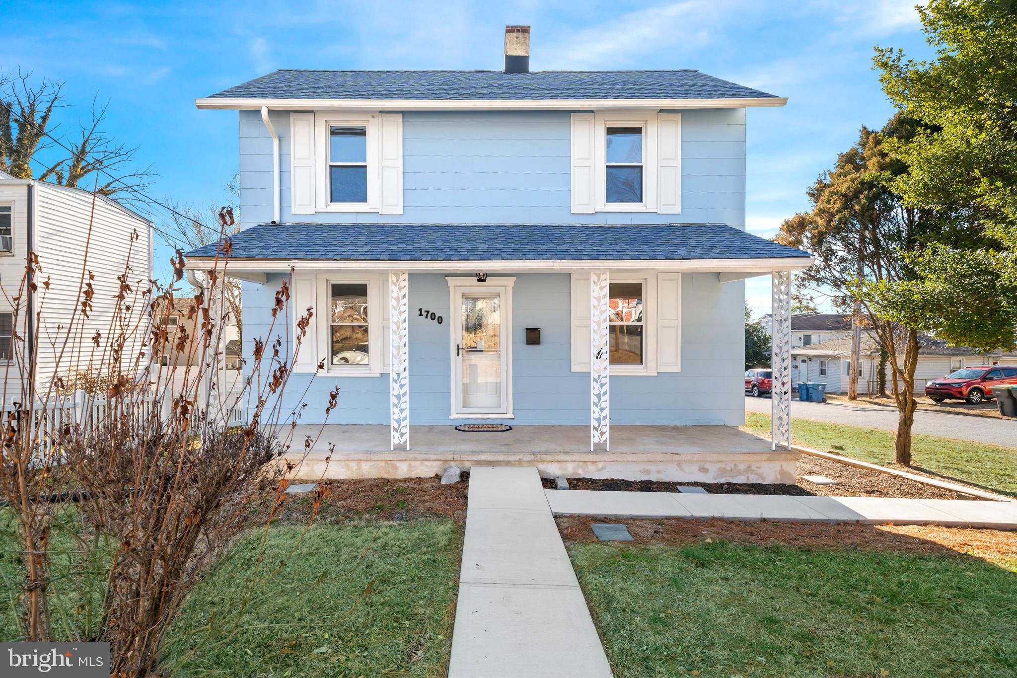 HOLLY OAK - Residential