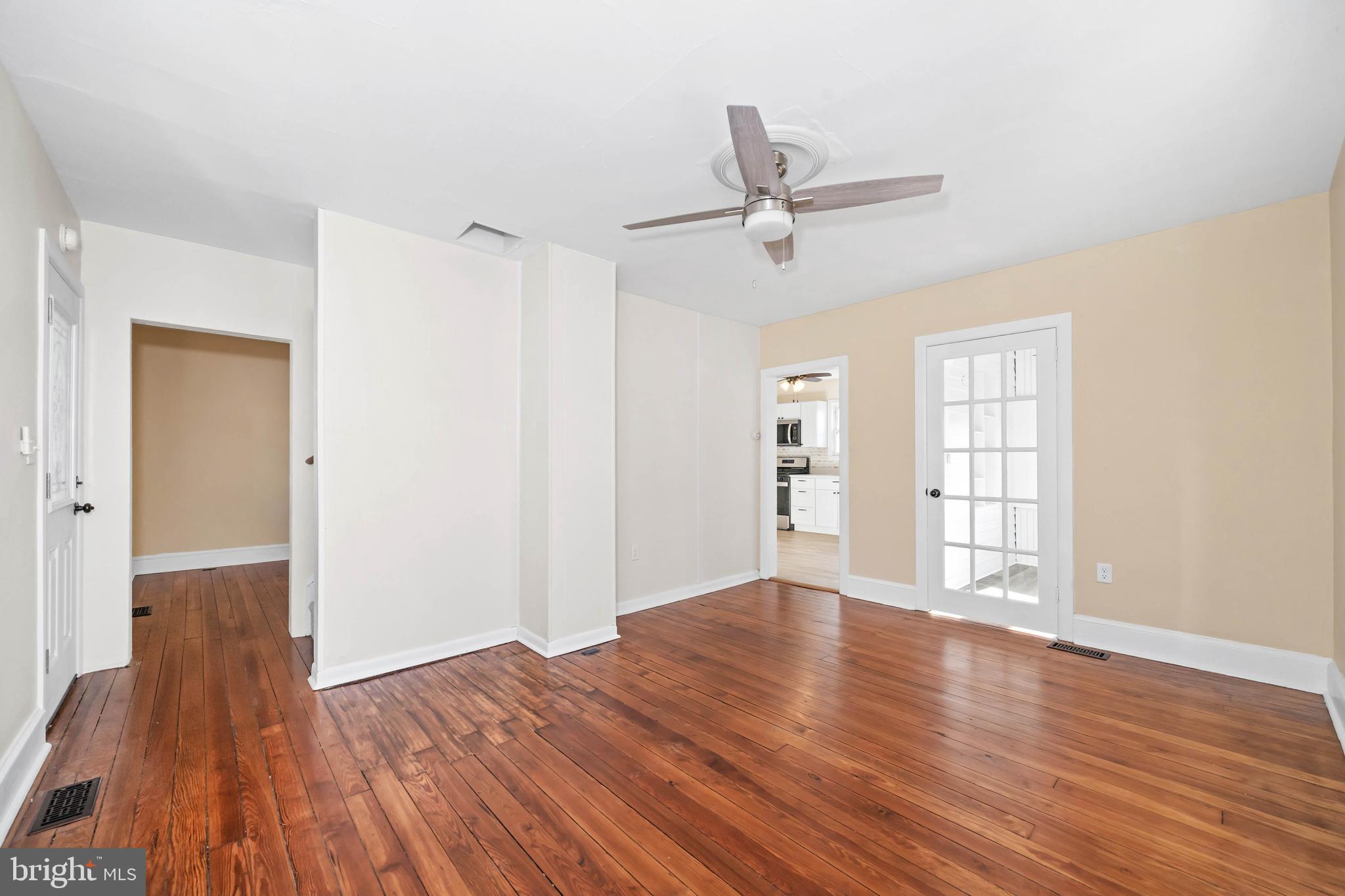 HOLLY OAK - Residential