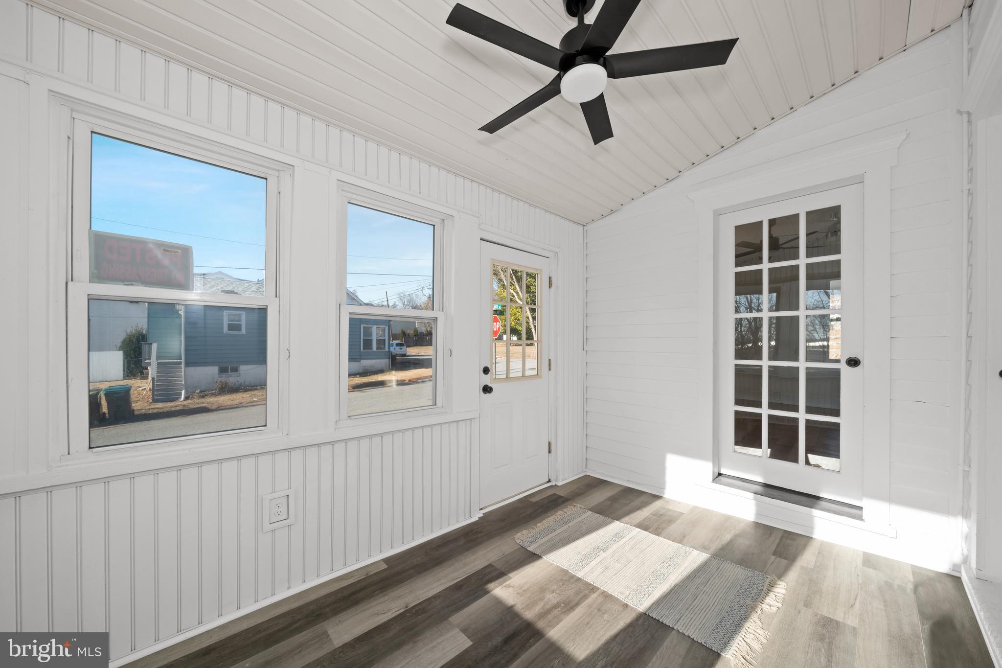 HOLLY OAK - Residential