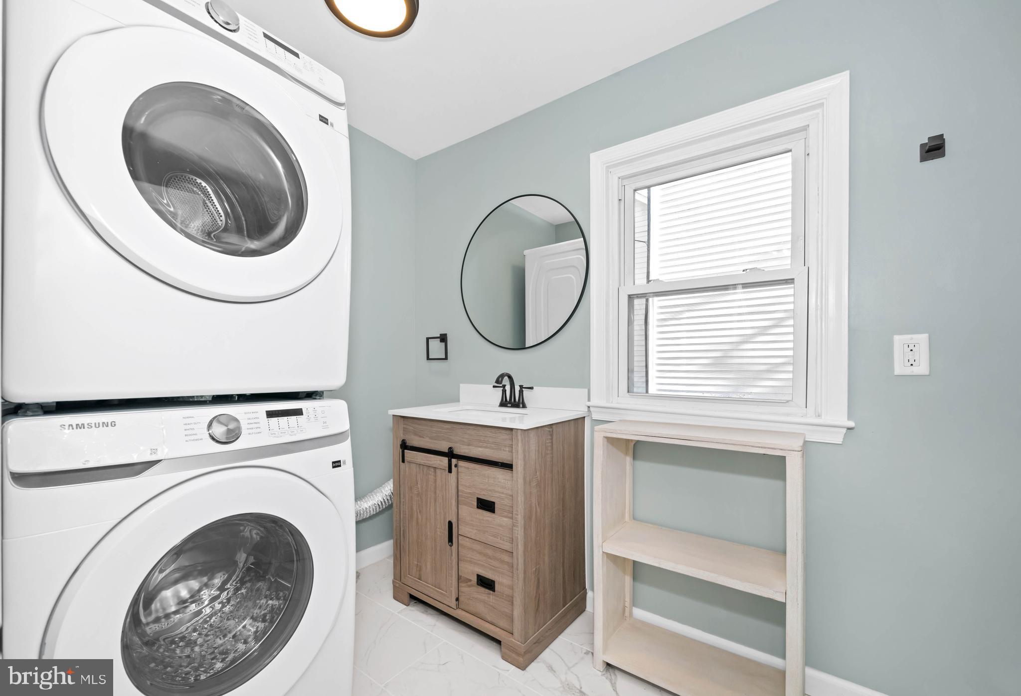 HOLLY OAK - Residential