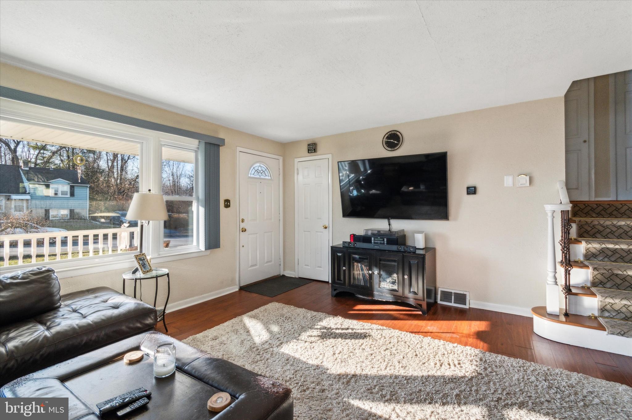 PENNELL MANOR - Residential Lease