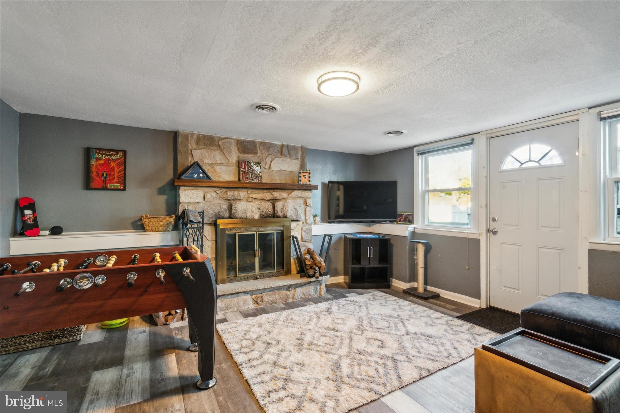 PENNELL MANOR - Residential Lease