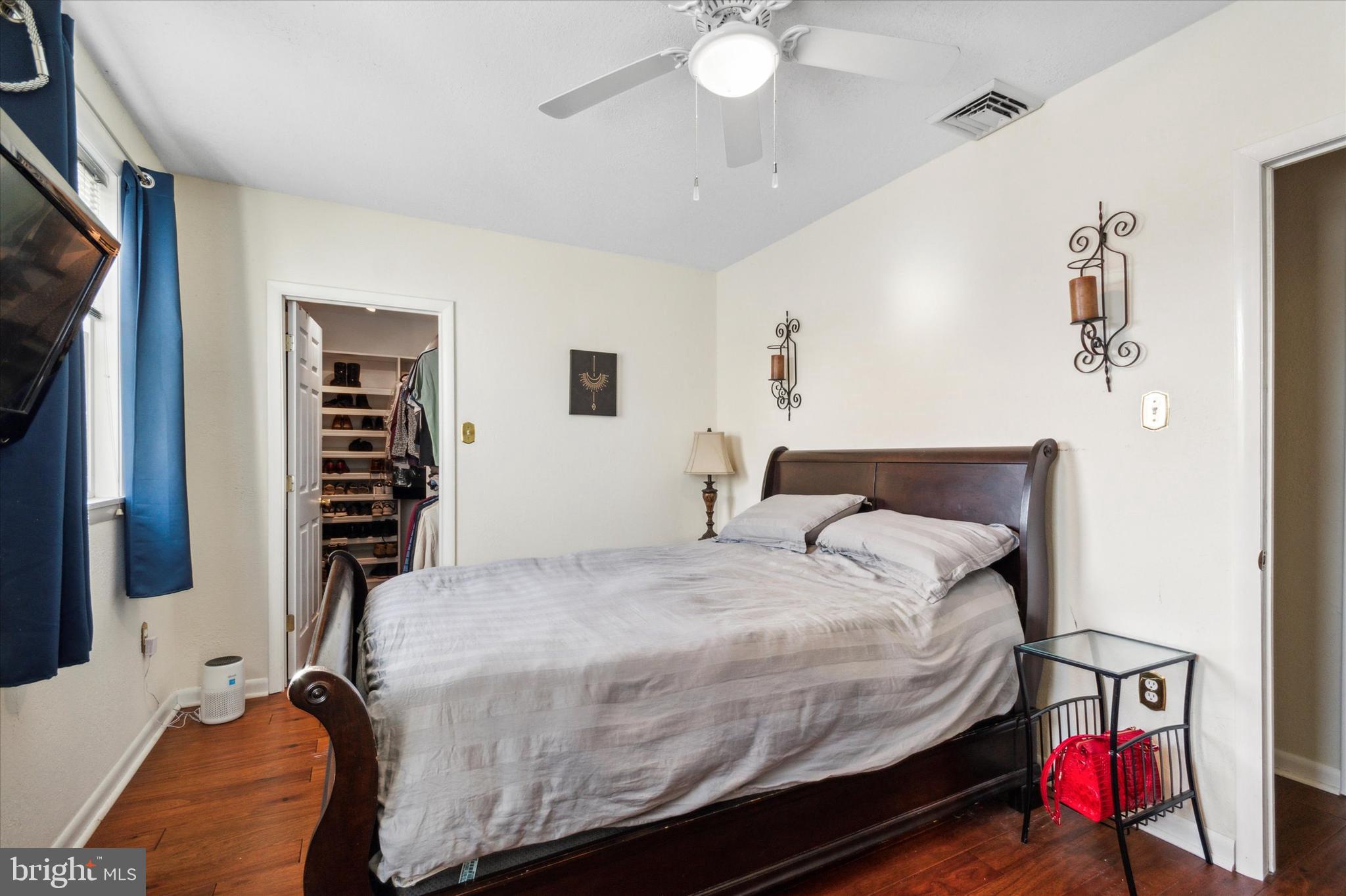 PENNELL MANOR - Residential Lease