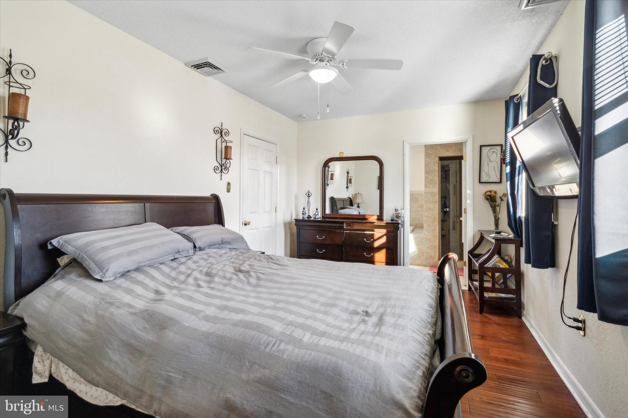 PENNELL MANOR - Residential Lease