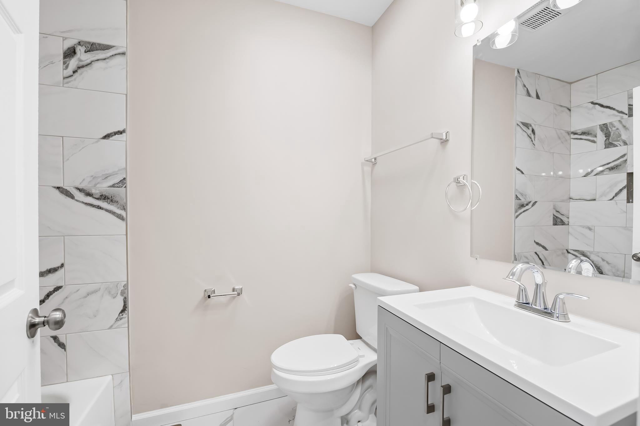 EAST MONUMENT HISTORIC DISTRICT - Residential