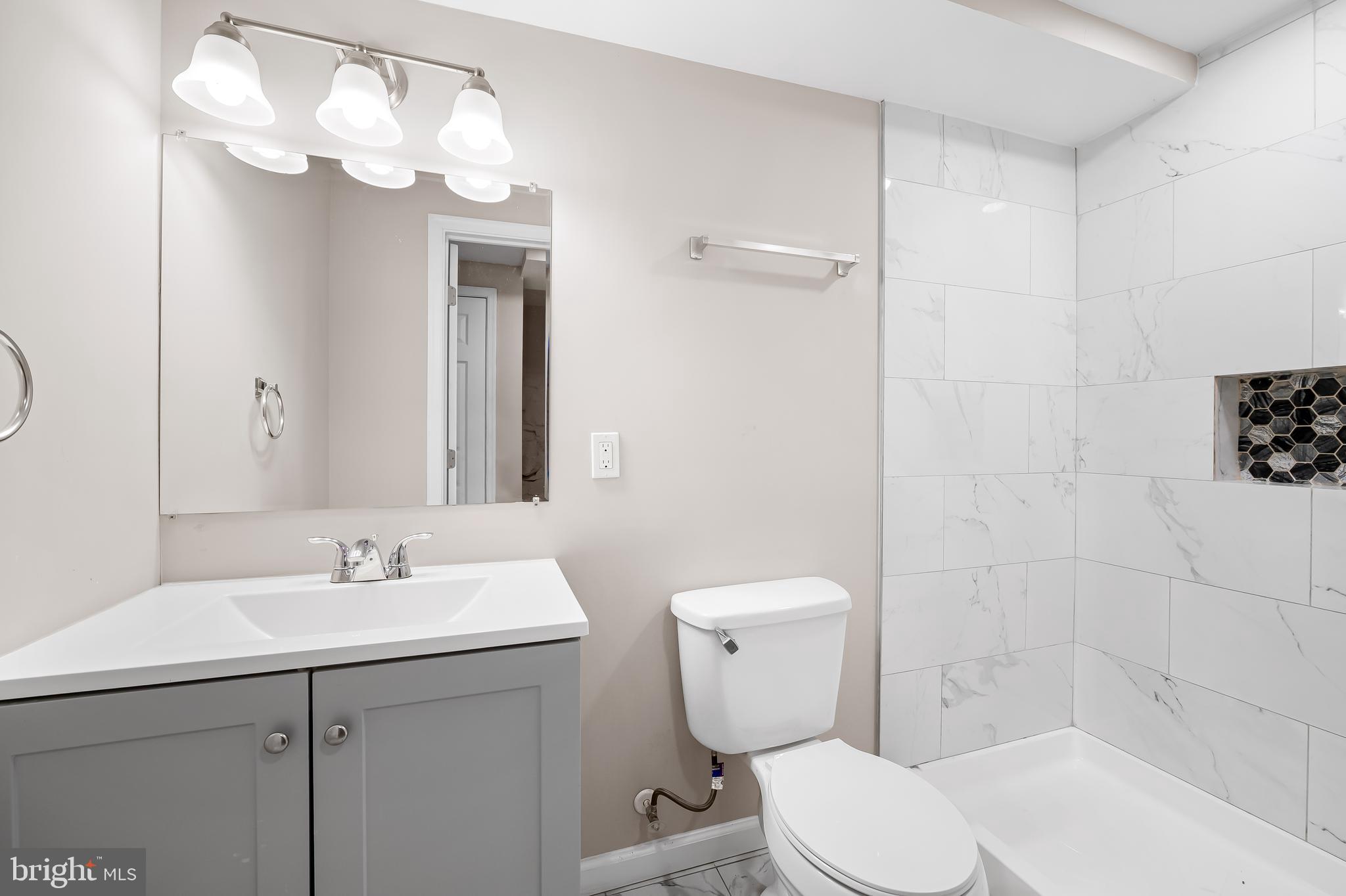 EAST MONUMENT HISTORIC DISTRICT - Residential