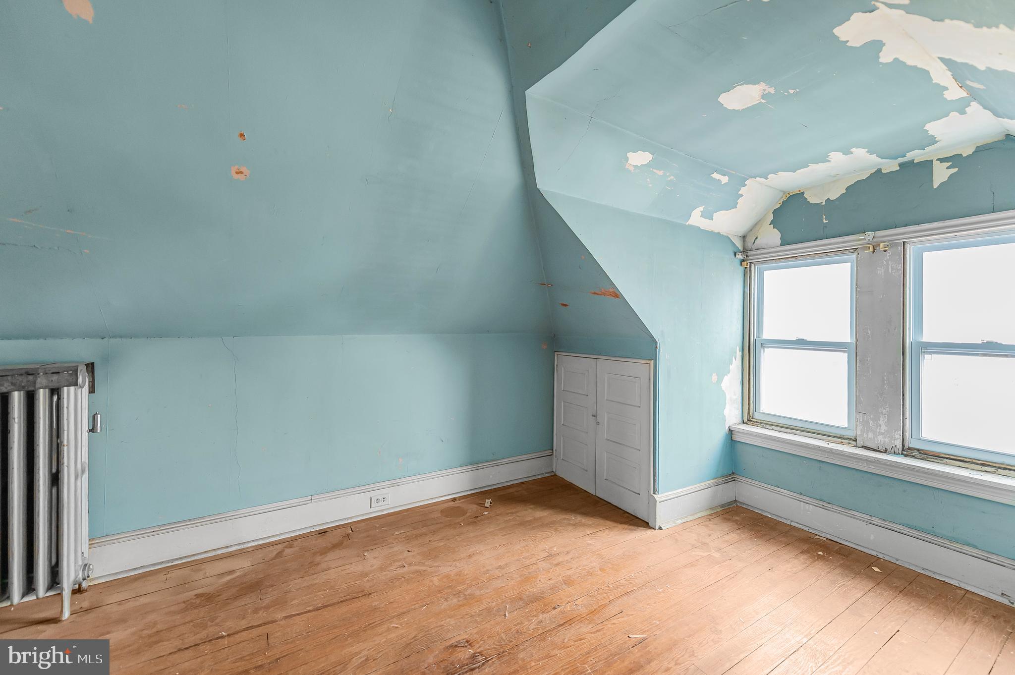 NORRISTOWN - Residential