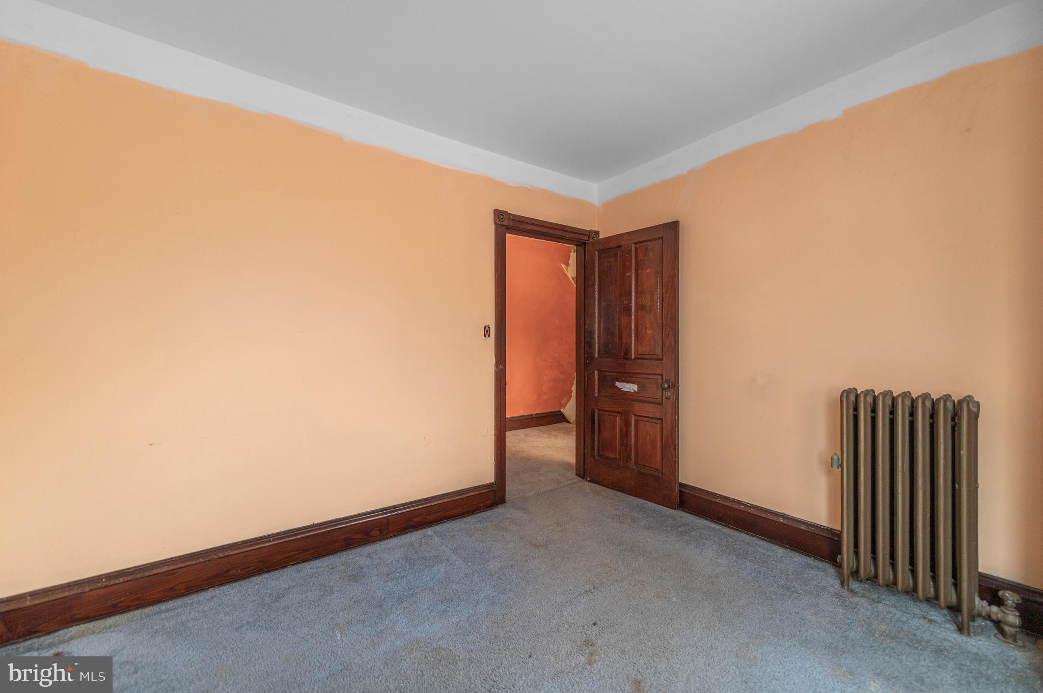 NORRISTOWN - Residential