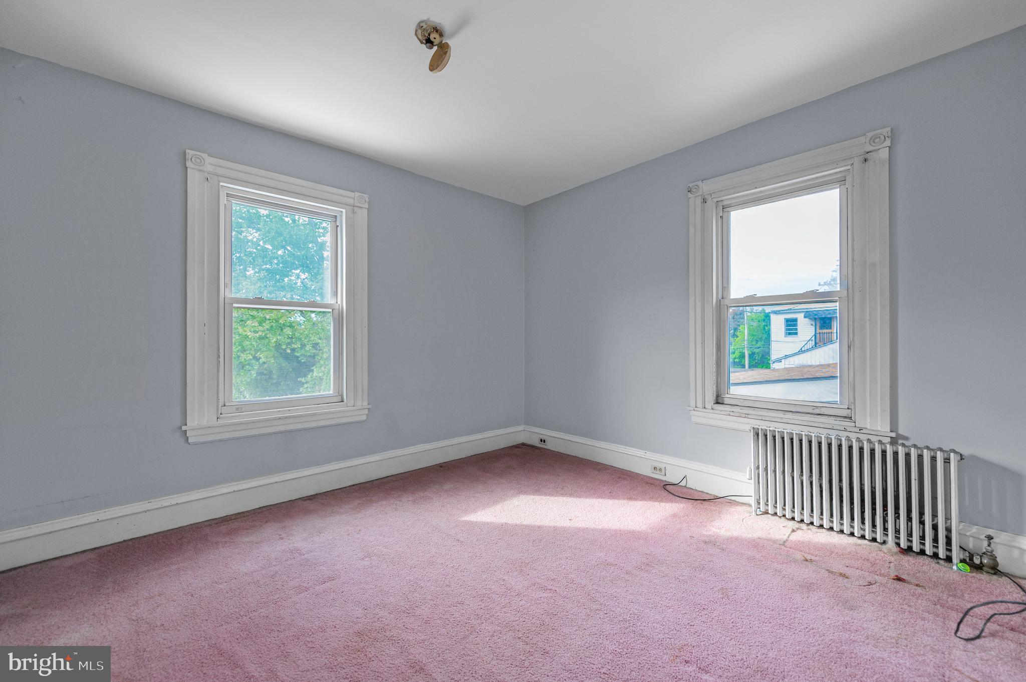 NORRISTOWN - Residential
