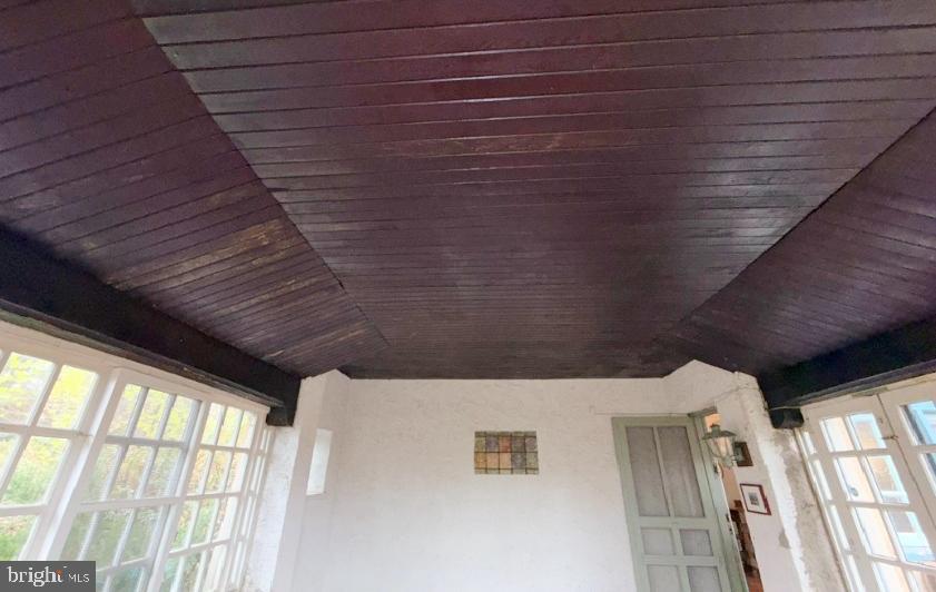 EAST FALLS - Residential