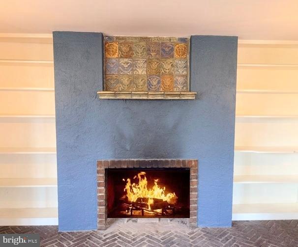 EAST FALLS - Residential