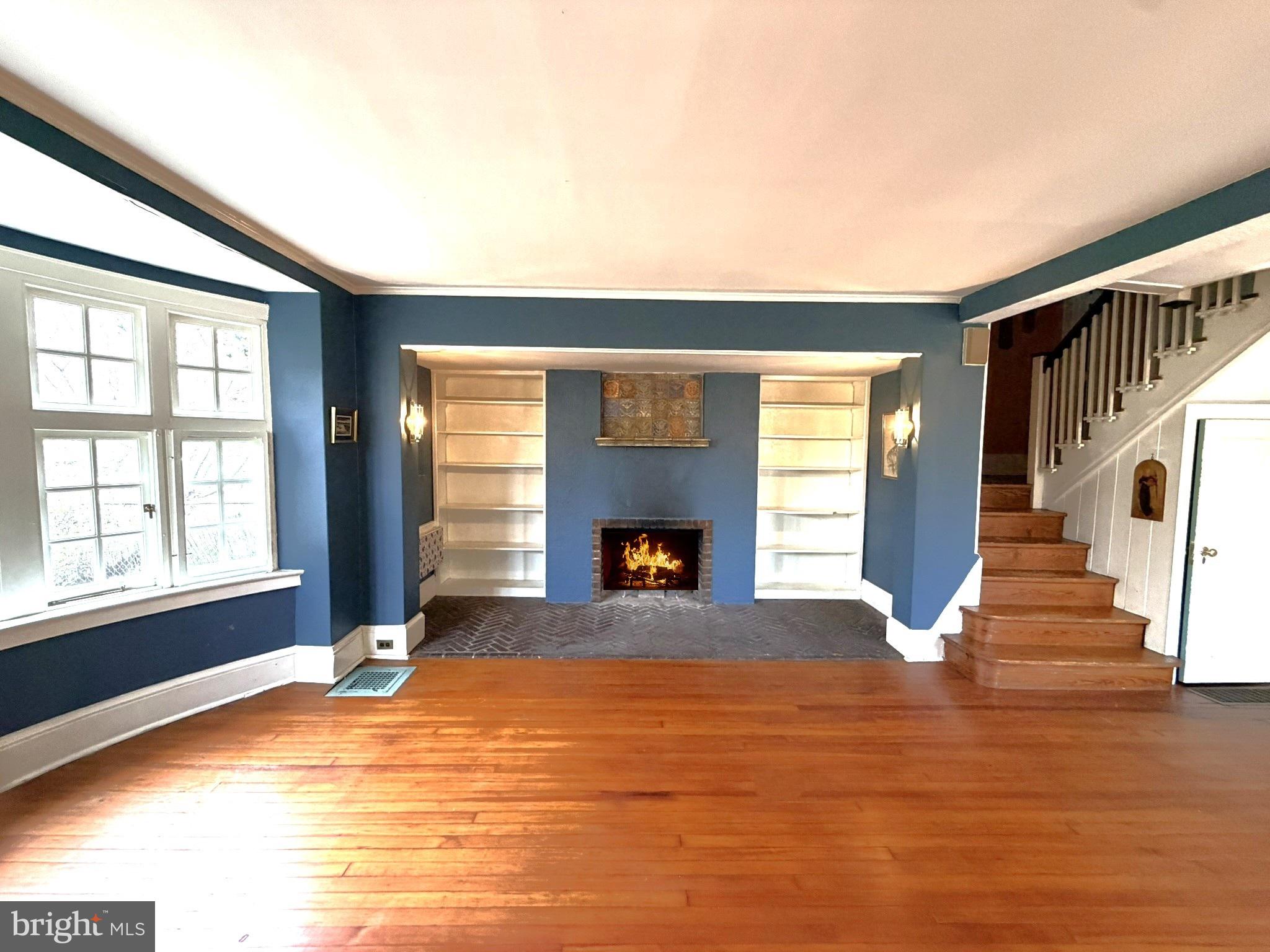 EAST FALLS - Residential