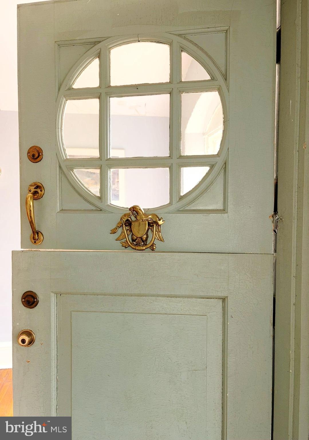 EAST FALLS - Residential