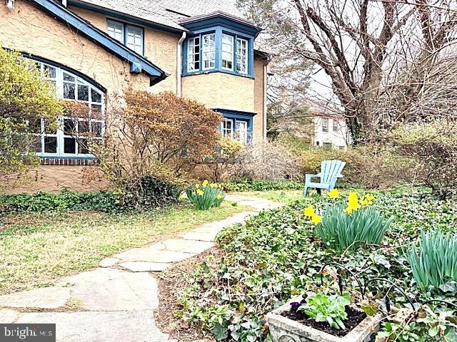 EAST FALLS - Residential