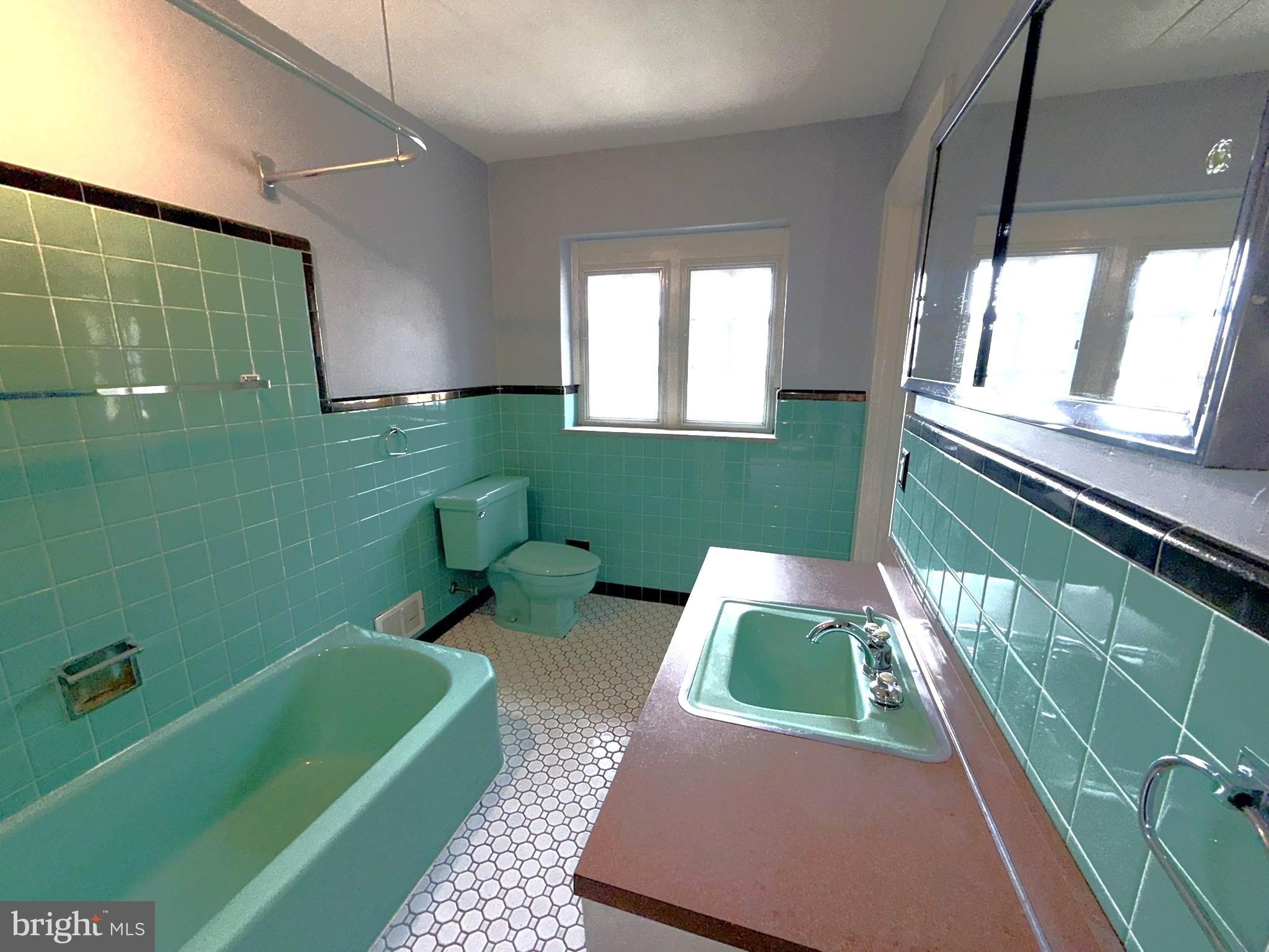 EAST FALLS - Residential