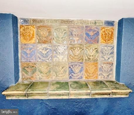 EAST FALLS - Residential