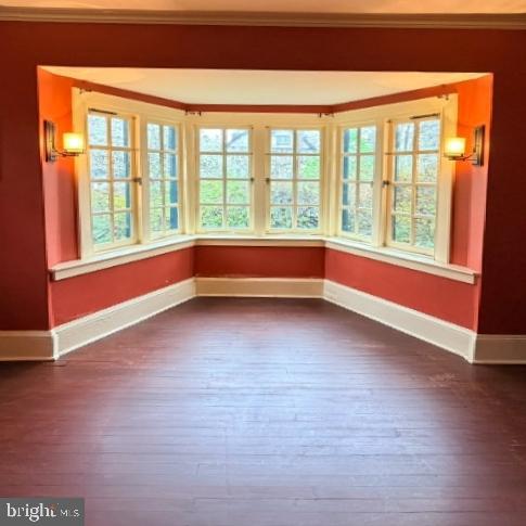 EAST FALLS - Residential