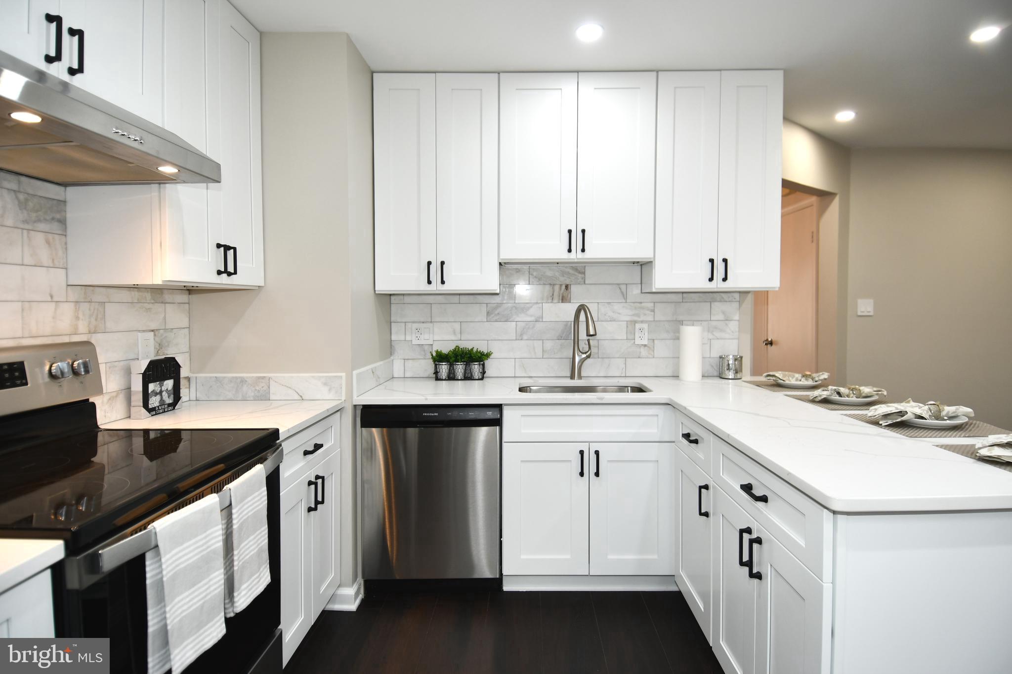 10879 CAMPAIGN COURT