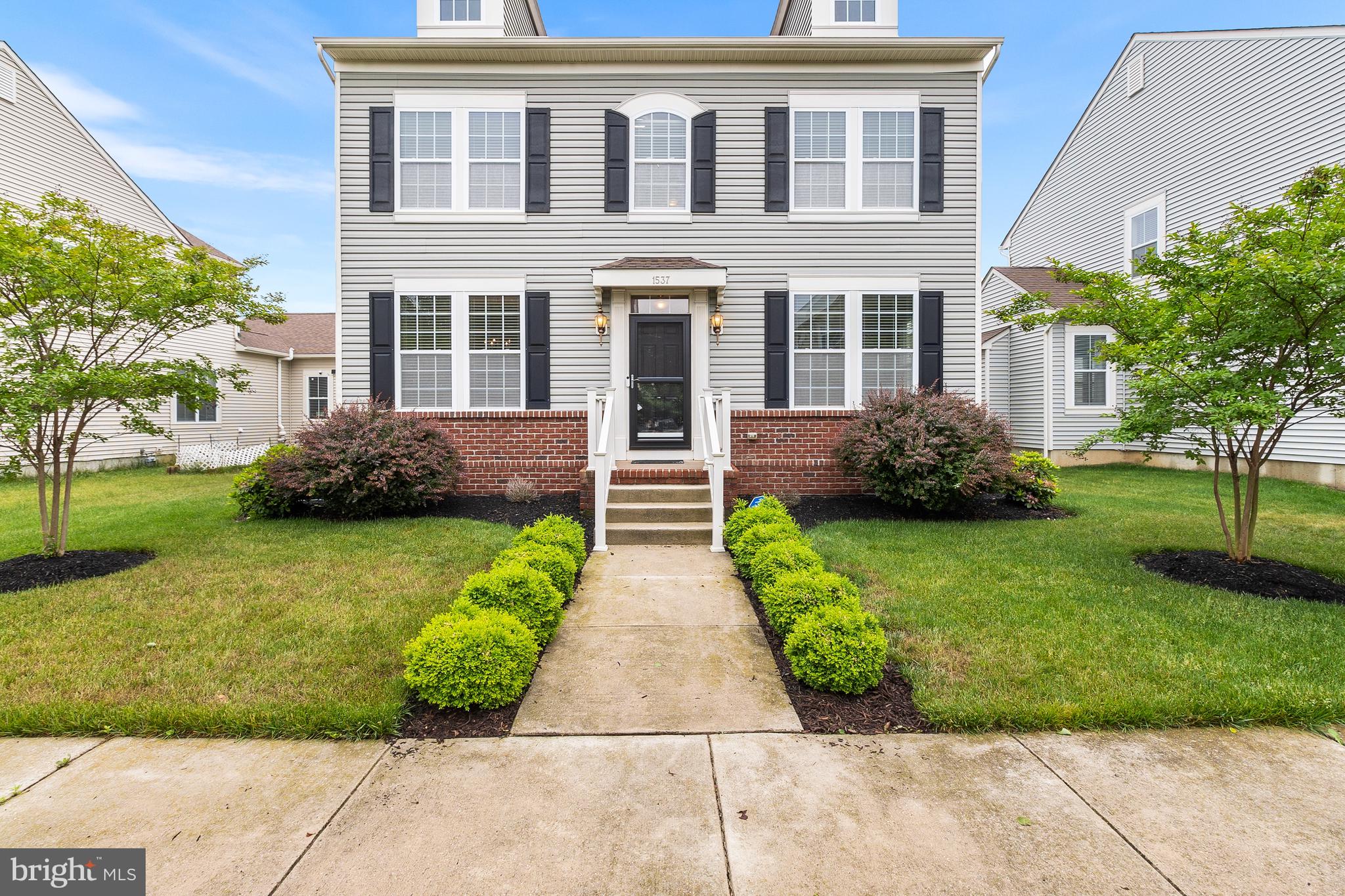 1537 E MATISSE DRIVE