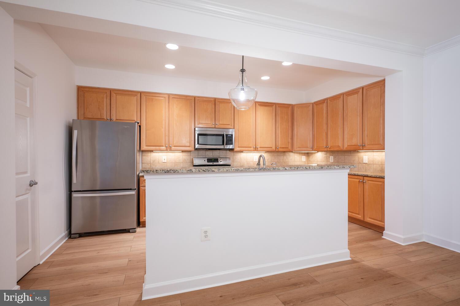 PROVIDENCE SQUARE - Residential