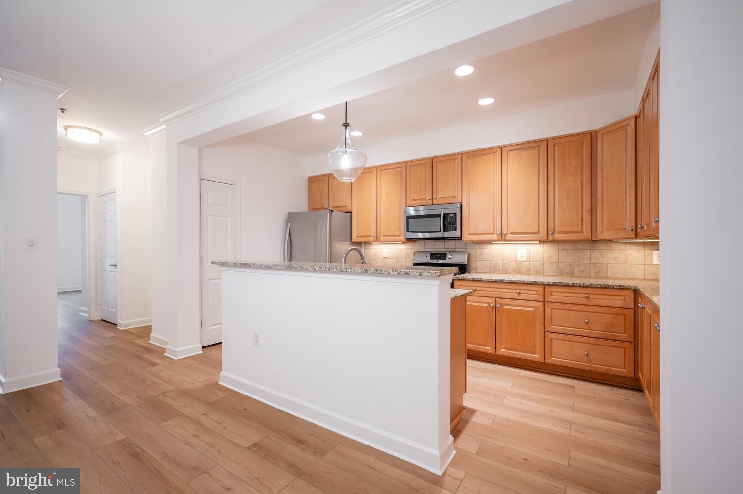 PROVIDENCE SQUARE - Residential