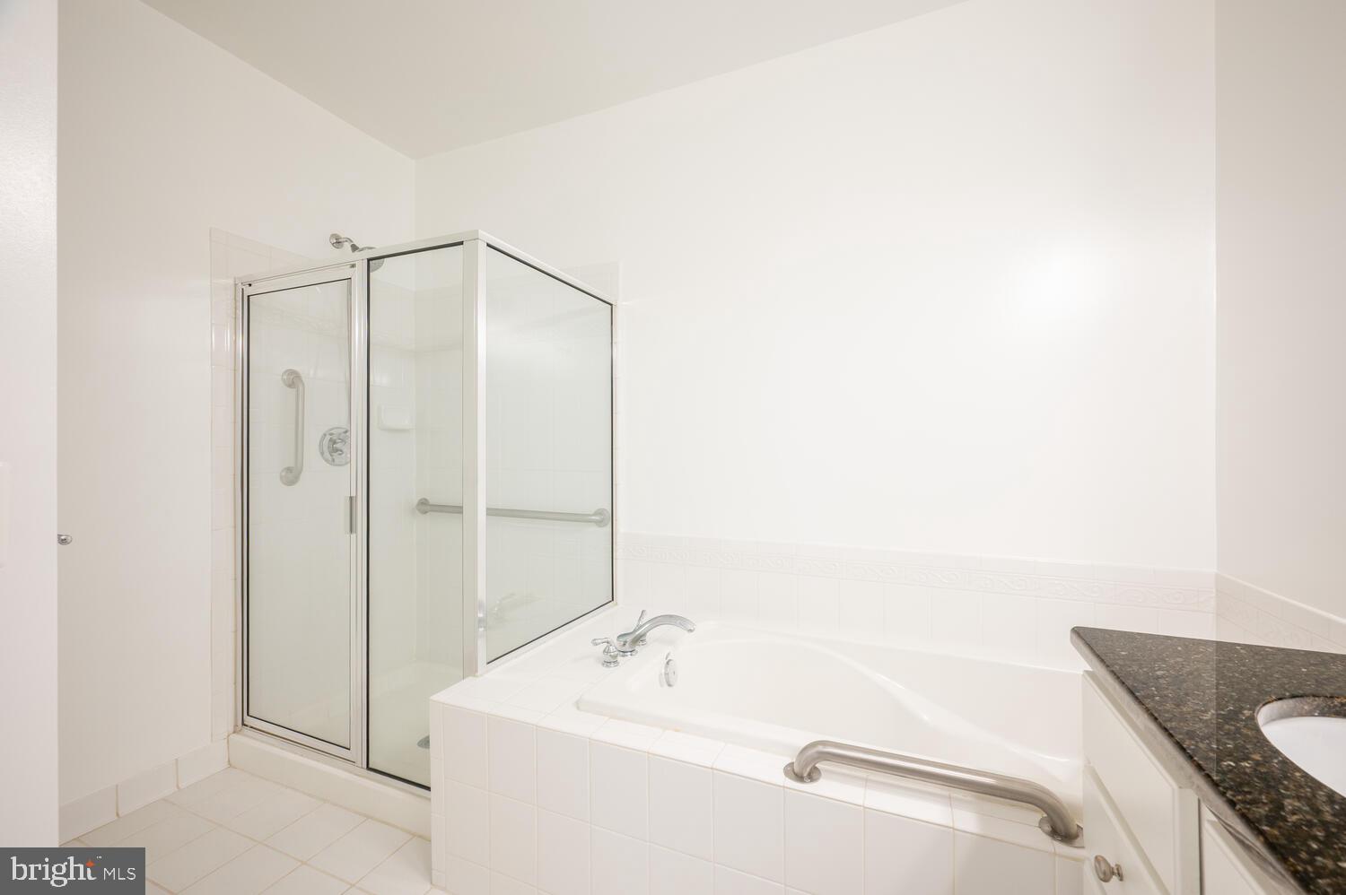 PROVIDENCE SQUARE - Residential