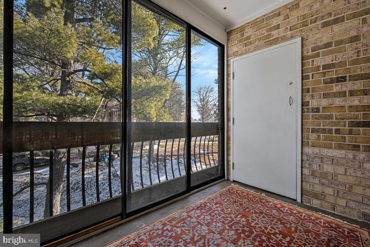 VILLAGE OF WILDE LAKE - Residential