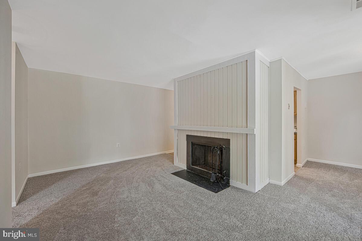 VILLAGE OF WILDE LAKE - Residential