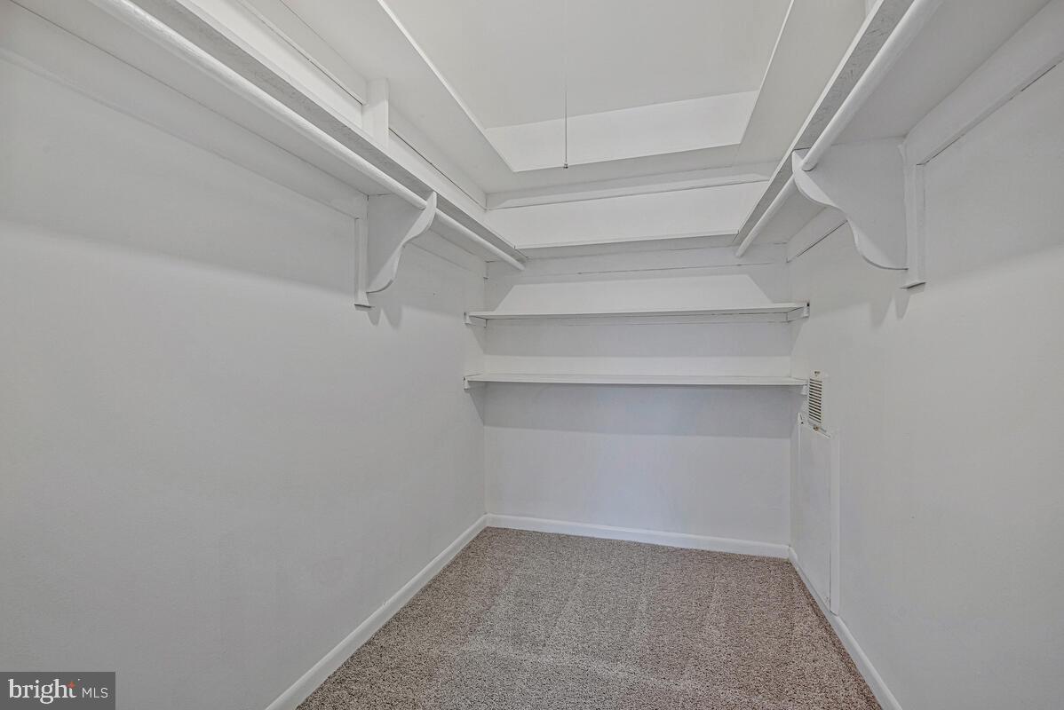 VILLAGE OF WILDE LAKE - Residential