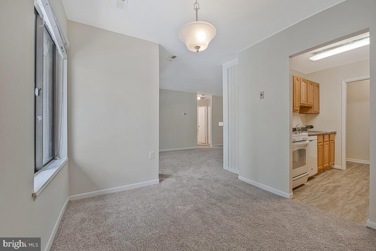 VILLAGE OF WILDE LAKE - Residential