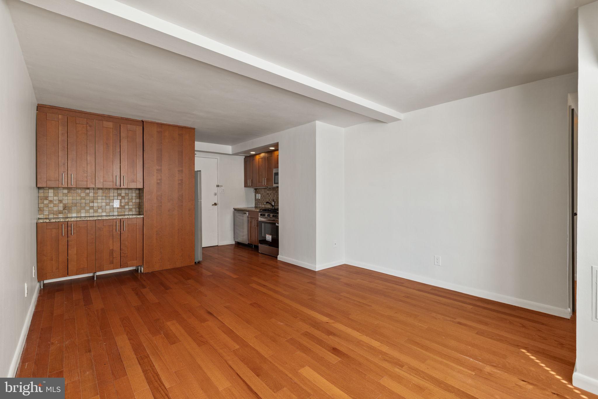 1810 RITTENHOUSE SQUARE 410