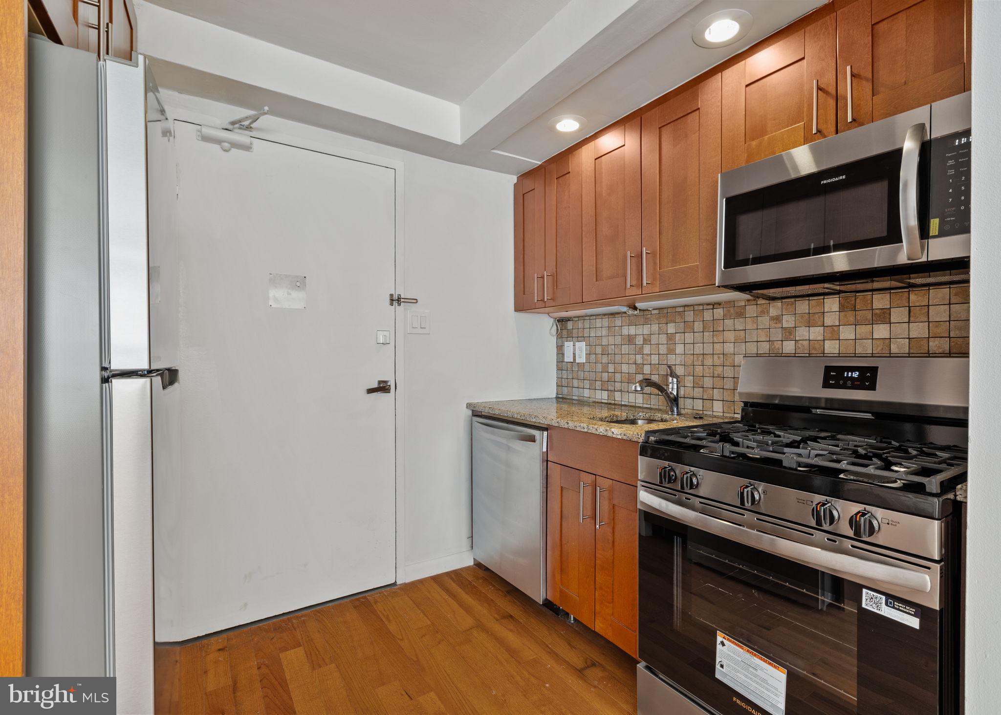 1810 RITTENHOUSE SQUARE 410