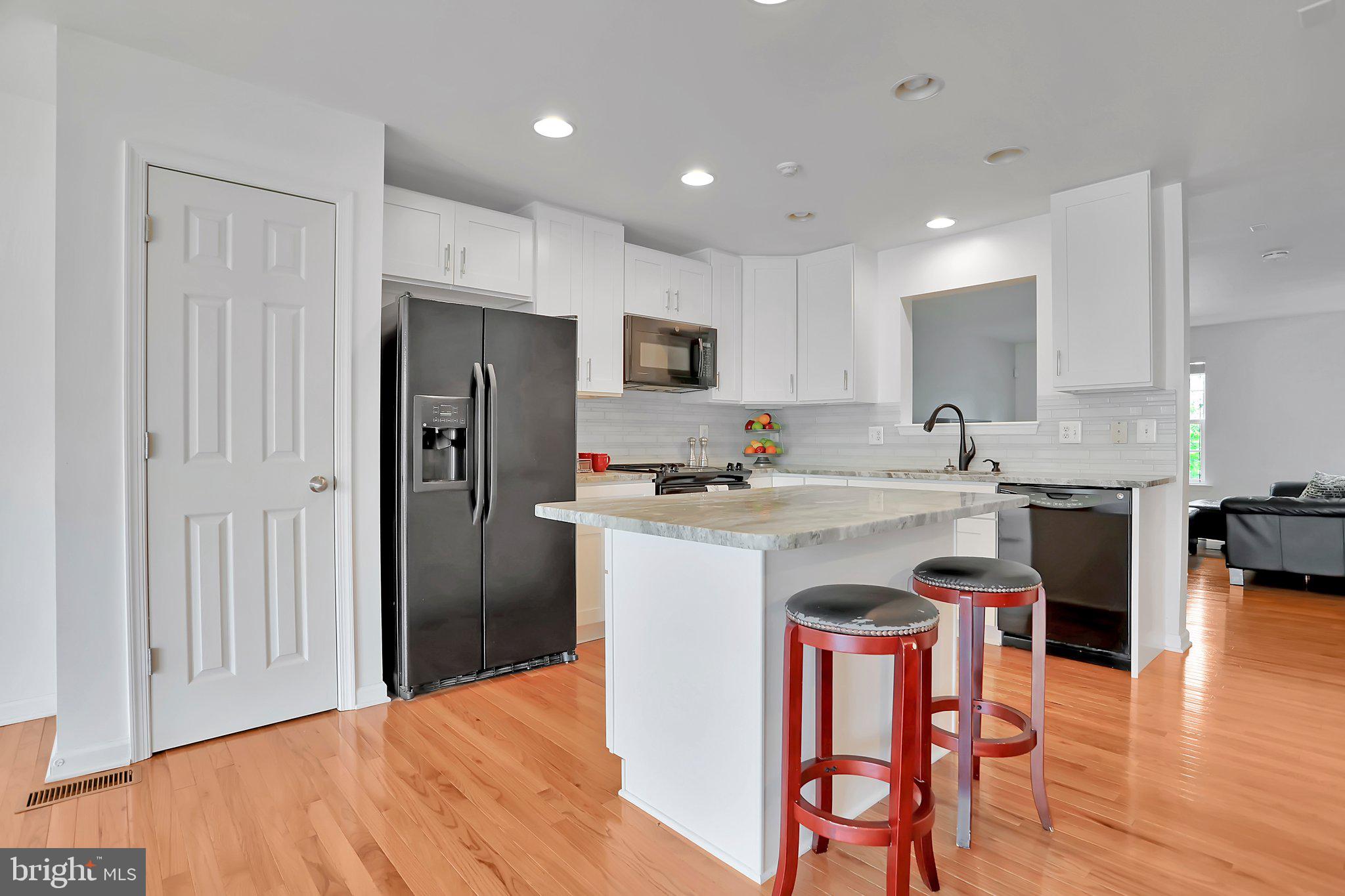 LAKELAND PLACE - Residential