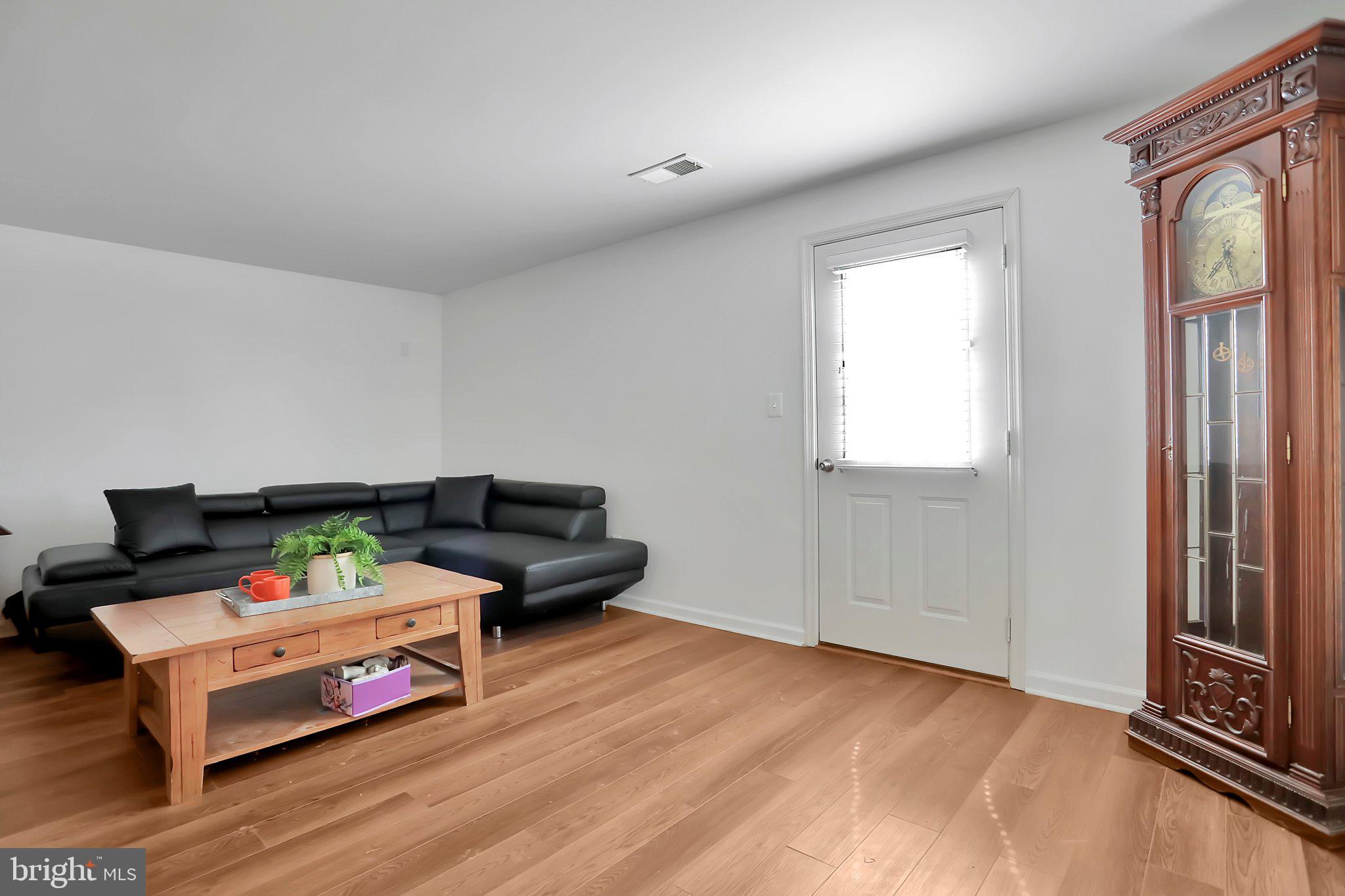 LAKELAND PLACE - Residential