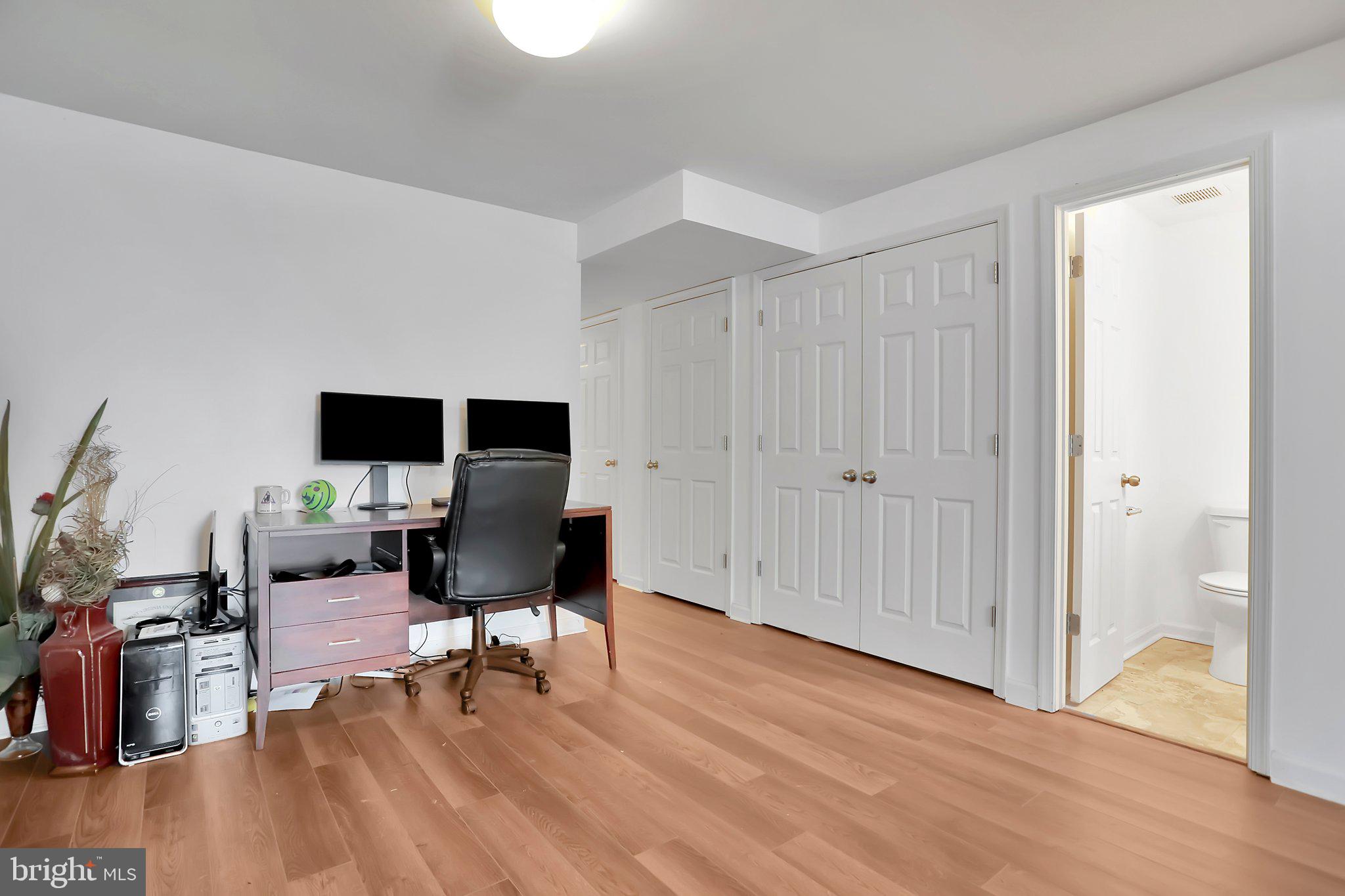 LAKELAND PLACE - Residential