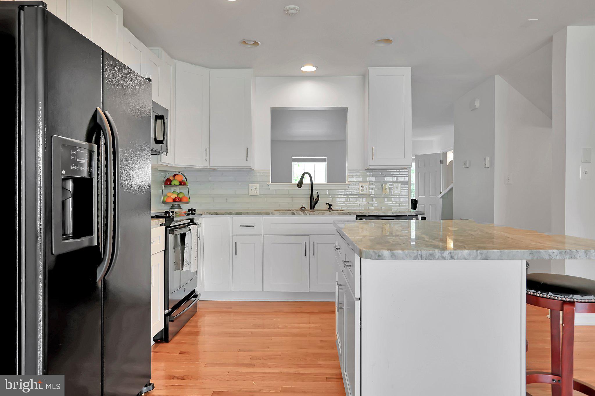 LAKELAND PLACE - Residential