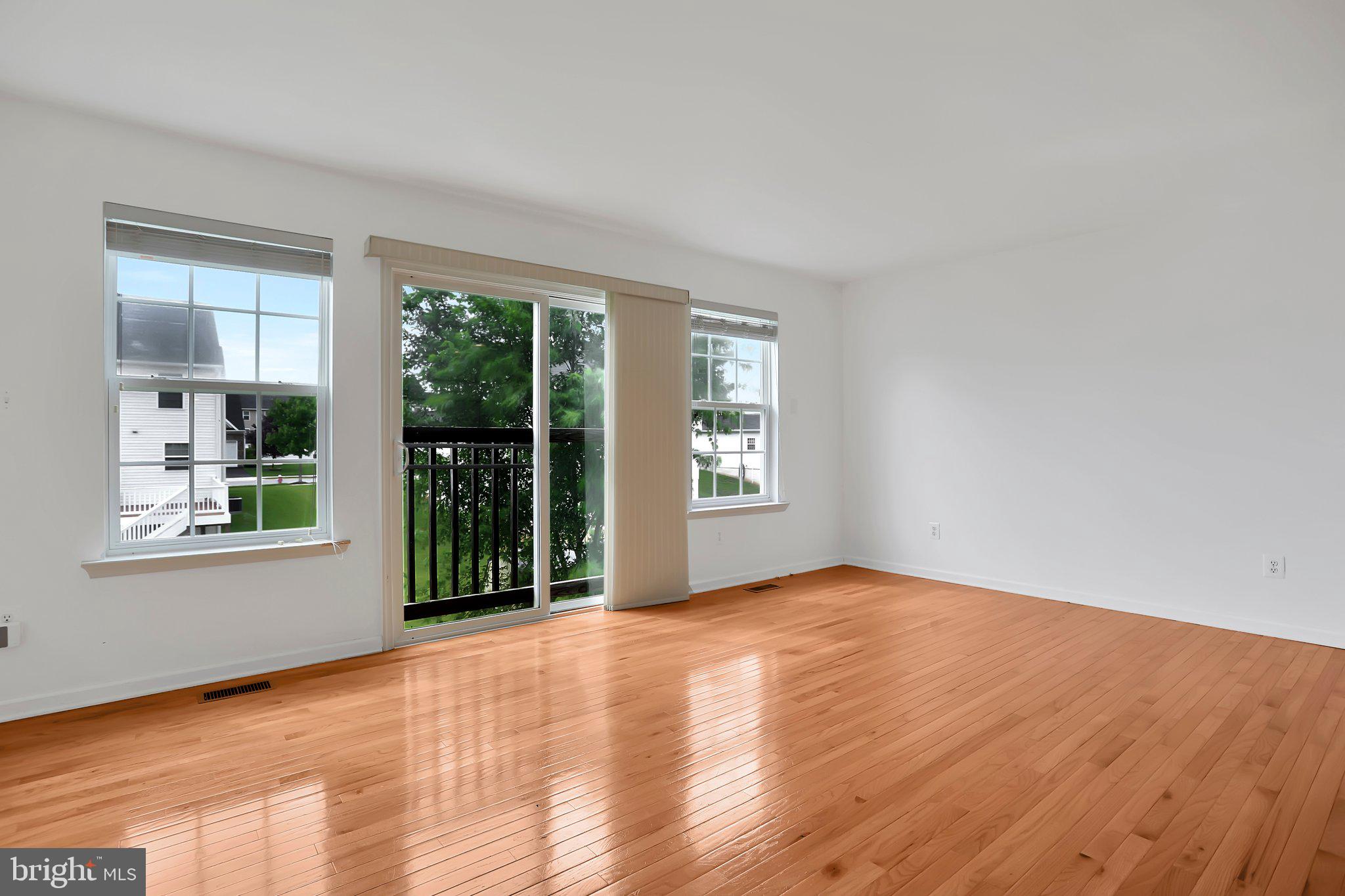 LAKELAND PLACE - Residential