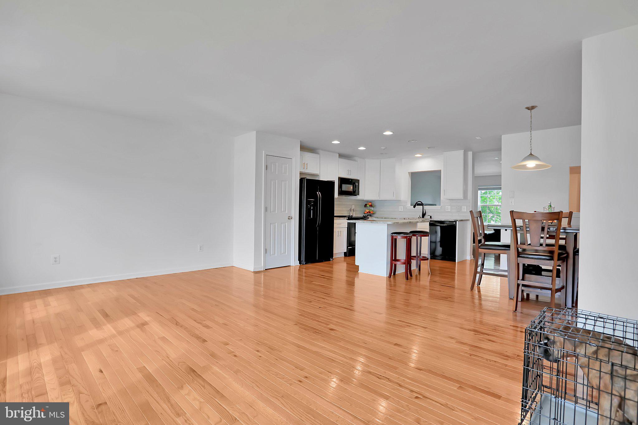 LAKELAND PLACE - Residential