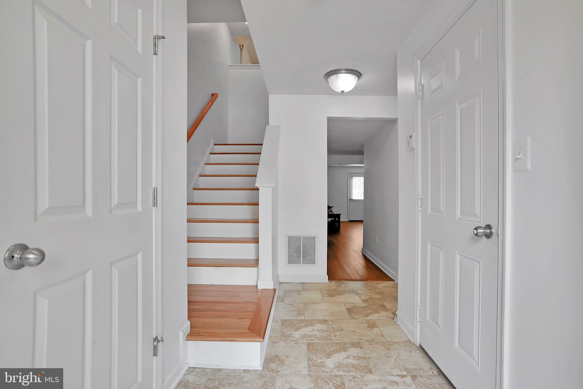 LAKELAND PLACE - Residential