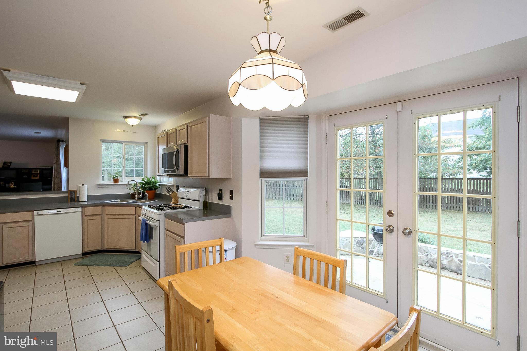 CONSTITUTION HILLS - Residential