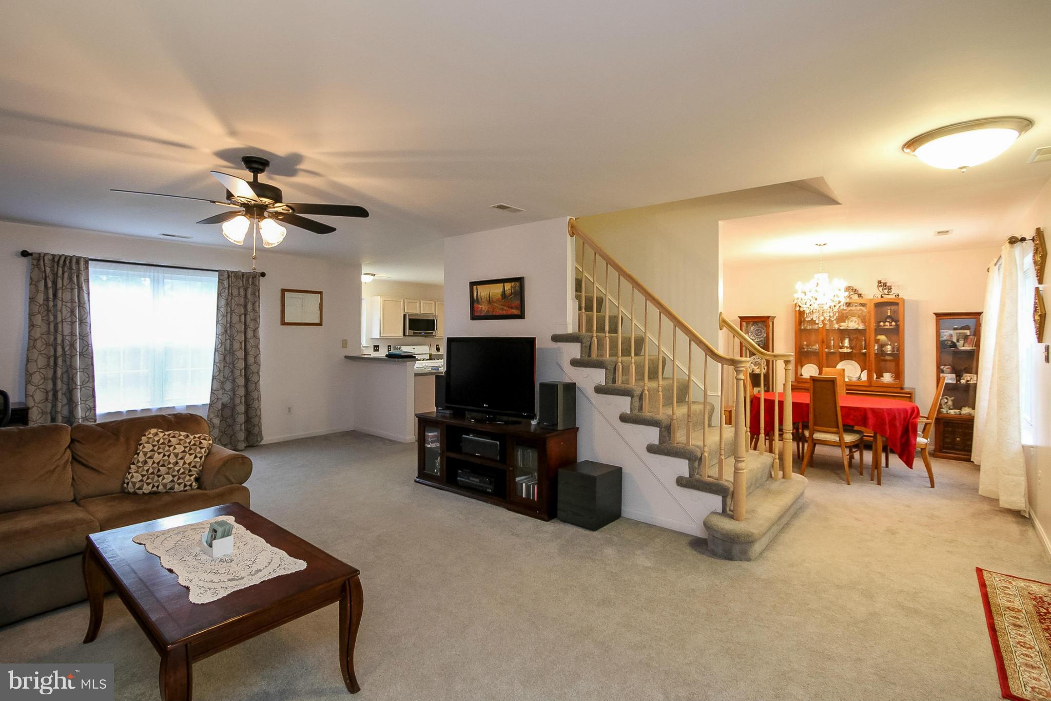 CONSTITUTION HILLS - Residential