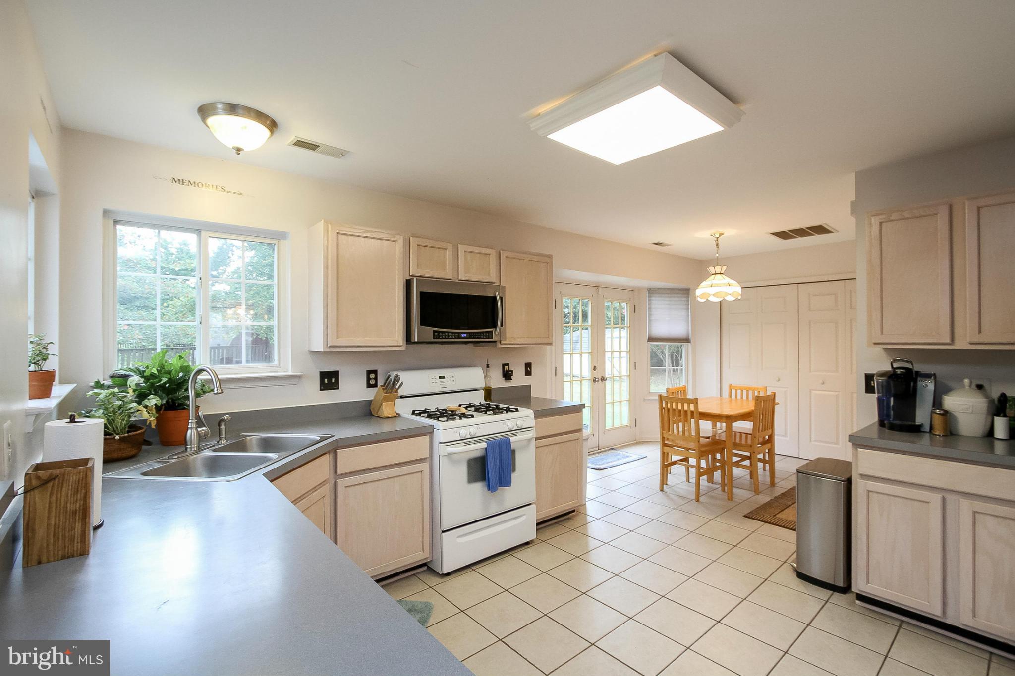 CONSTITUTION HILLS - Residential