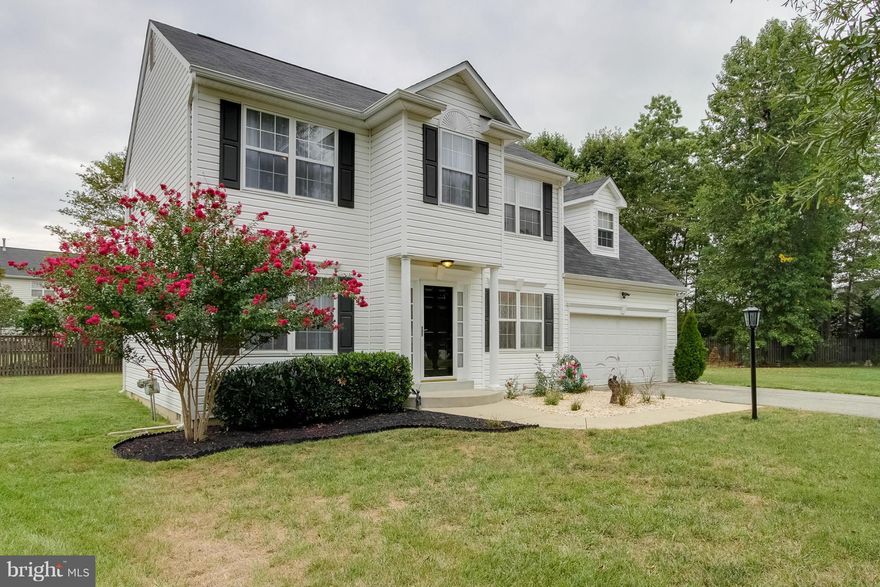 PRIDE OF OWNERSHIP IN EVERY CORNER. FEATURING: LARGE FAMILY ROOM, DINING ROOM/HOME OFFICE, EAT IN KITCHEN, BREAKFAST NOOK AND BAR, CERAMIC TILE, MASTER BEDROOM W/SITTING AREA AND DELUXE MASTER BATH ROOM WITH SOAK IN TUB, BONUS ROOM OVER THE GARAGE, 2 1/2 BATHS WITH DURACERAMIC, OVER SIZED PATIO W/SLATE STEPS AND WALL, LEVEL LOT, NEWER ROOF AND HVAC.