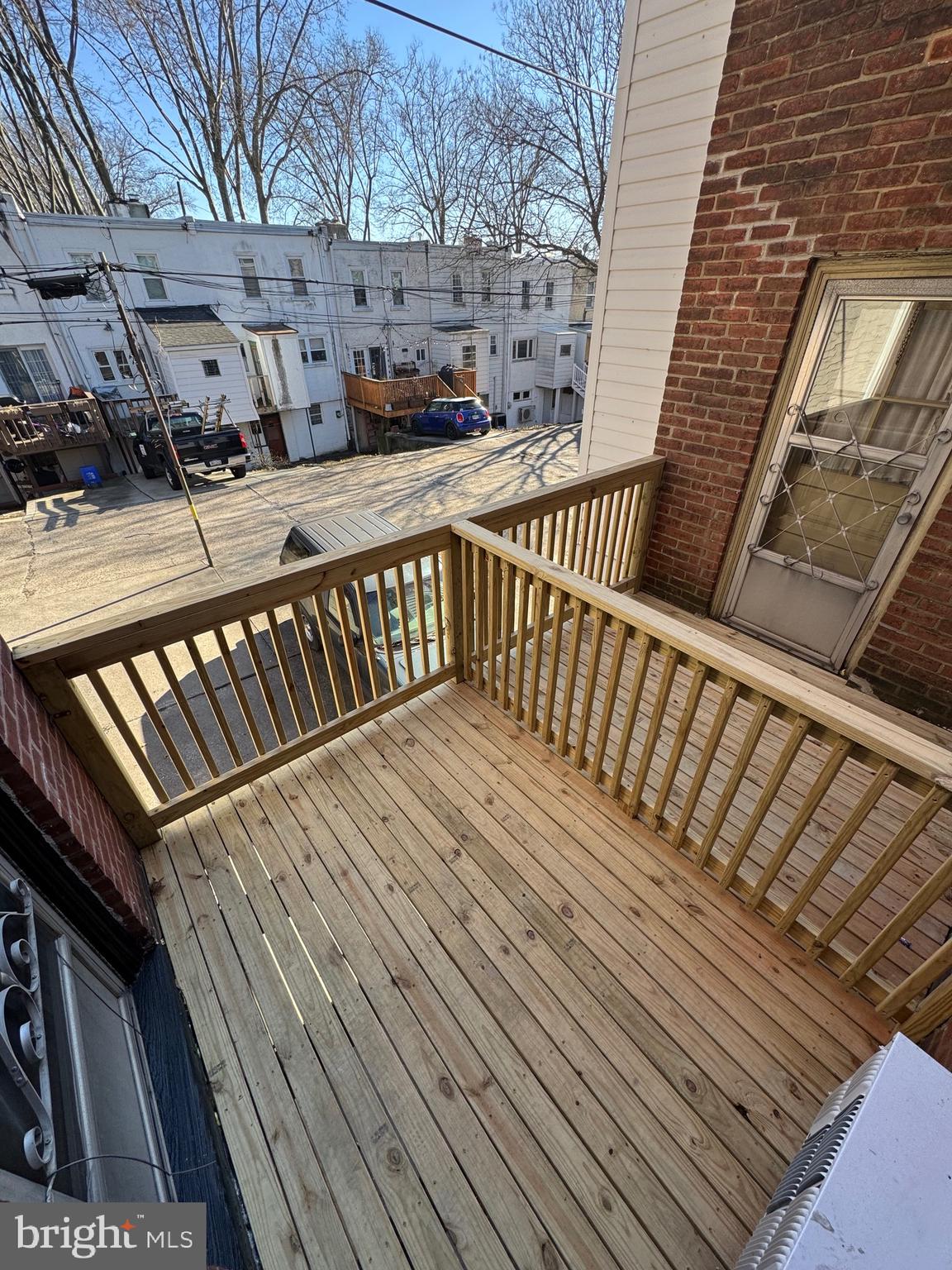 EAST FALLS - Residential Lease