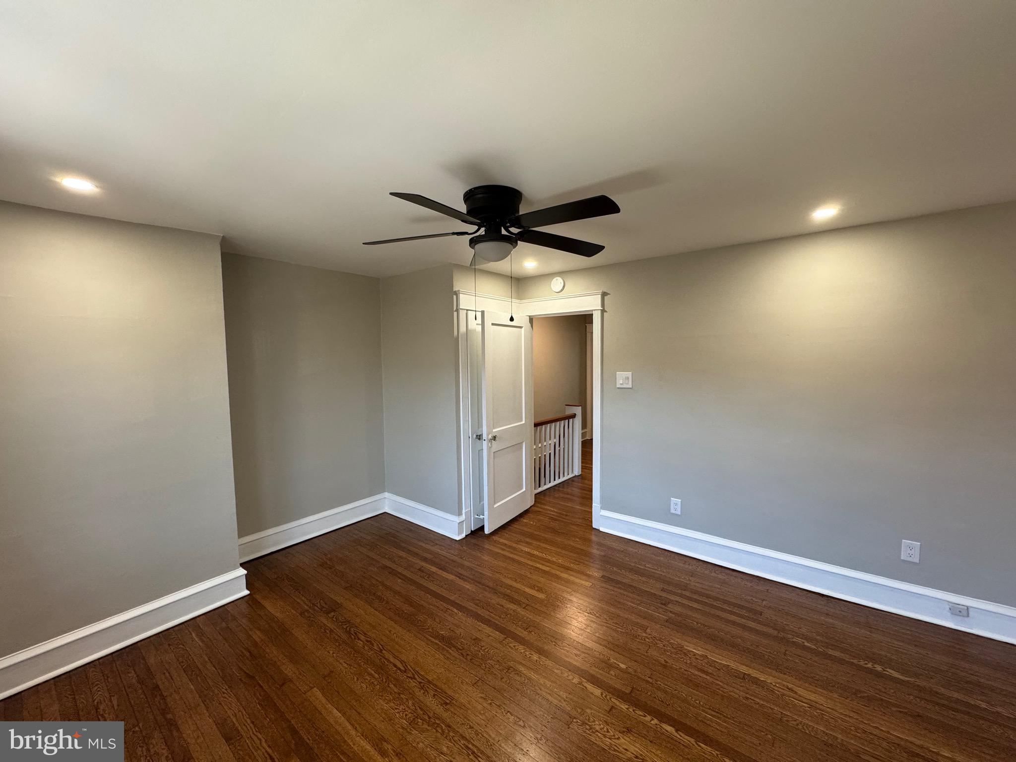 EAST FALLS - Residential Lease