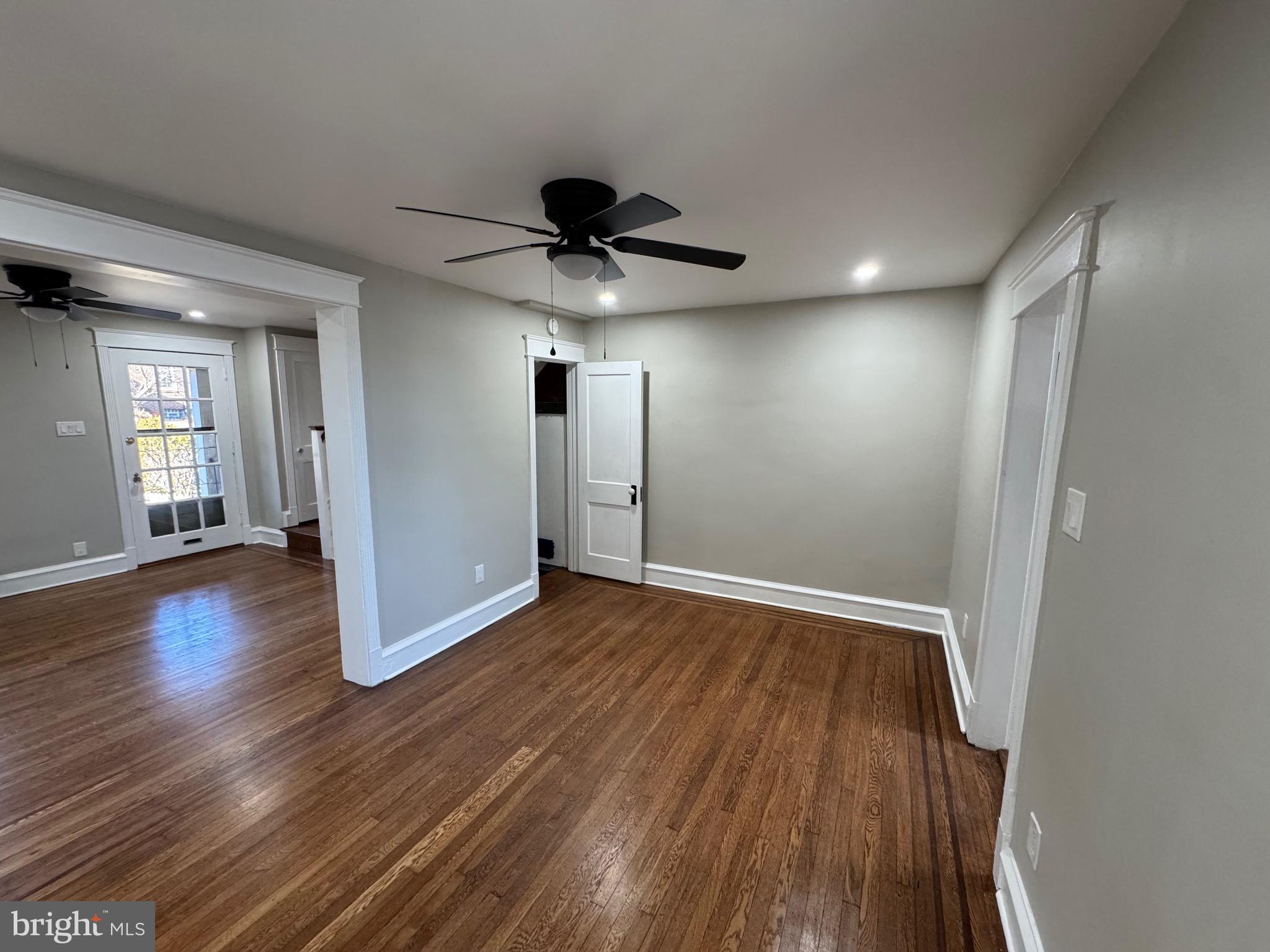 EAST FALLS - Residential Lease