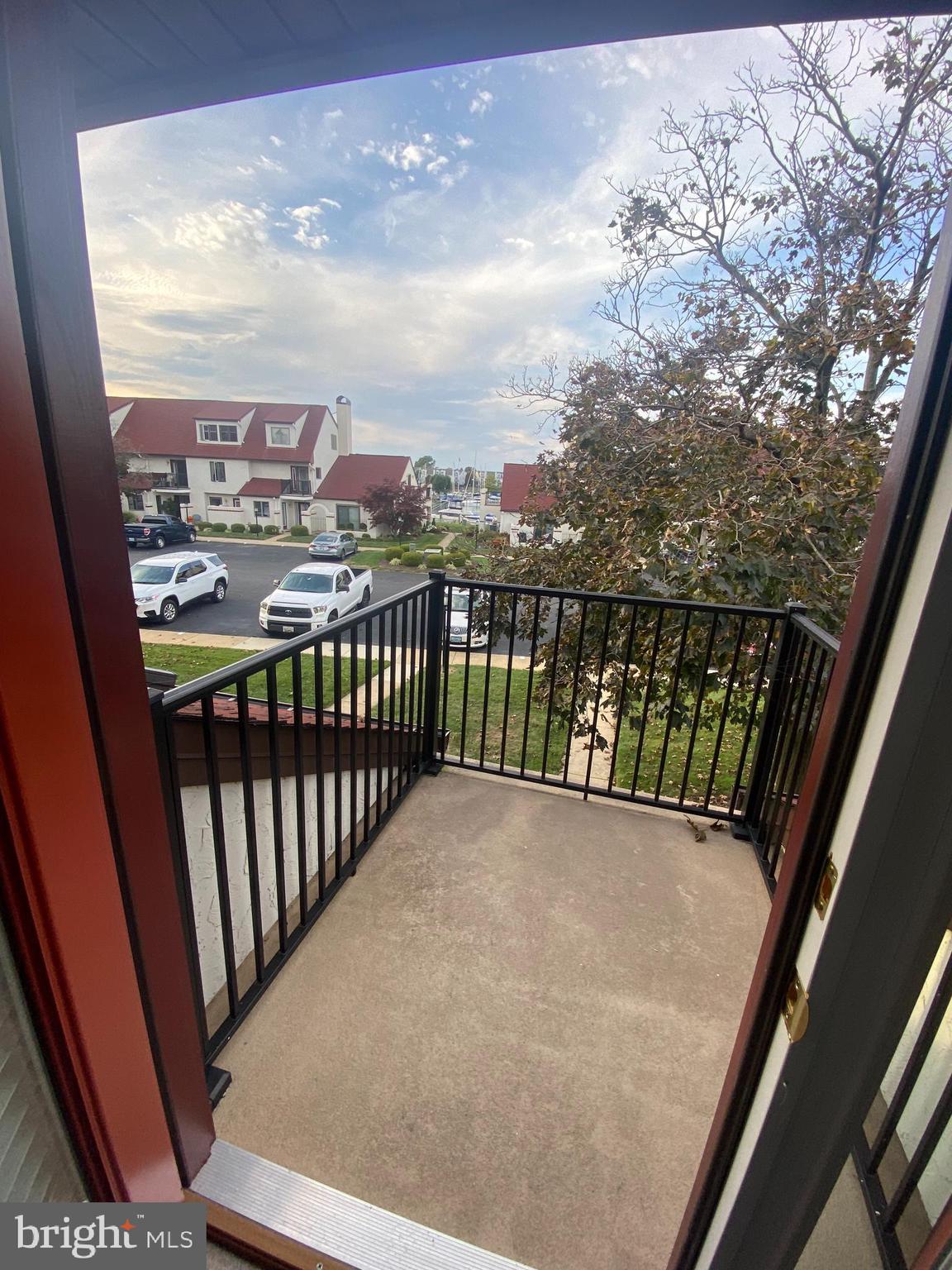 QUEENS LANDING - Residential Lease