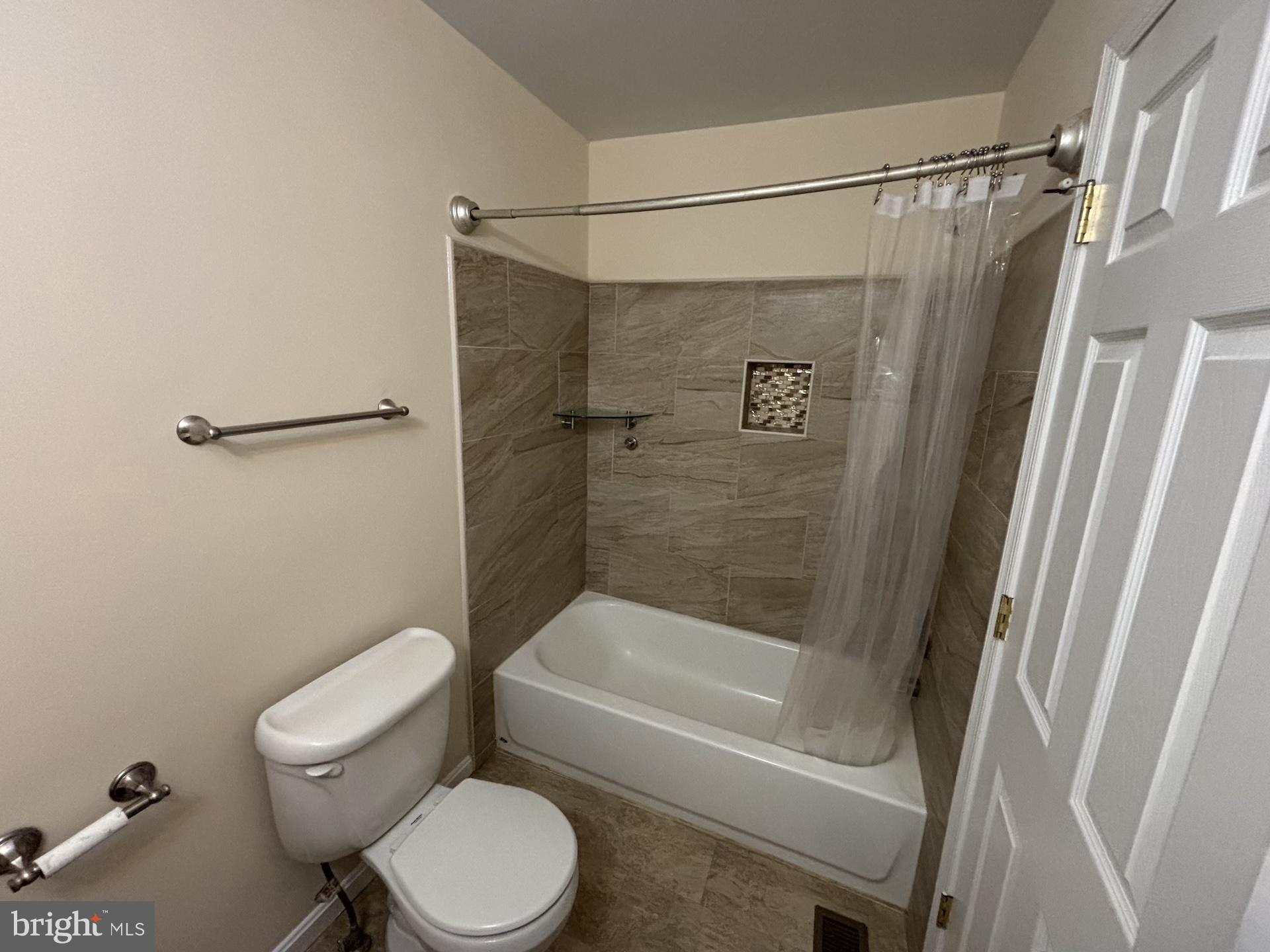 FAIROAKS - Residential Lease