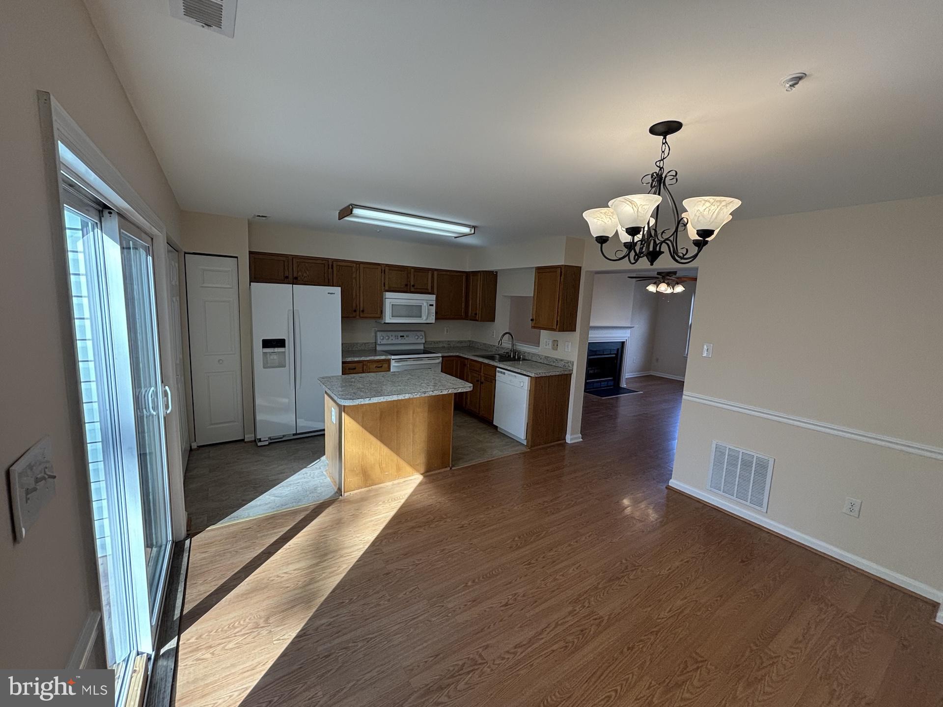 FAIROAKS - Residential Lease